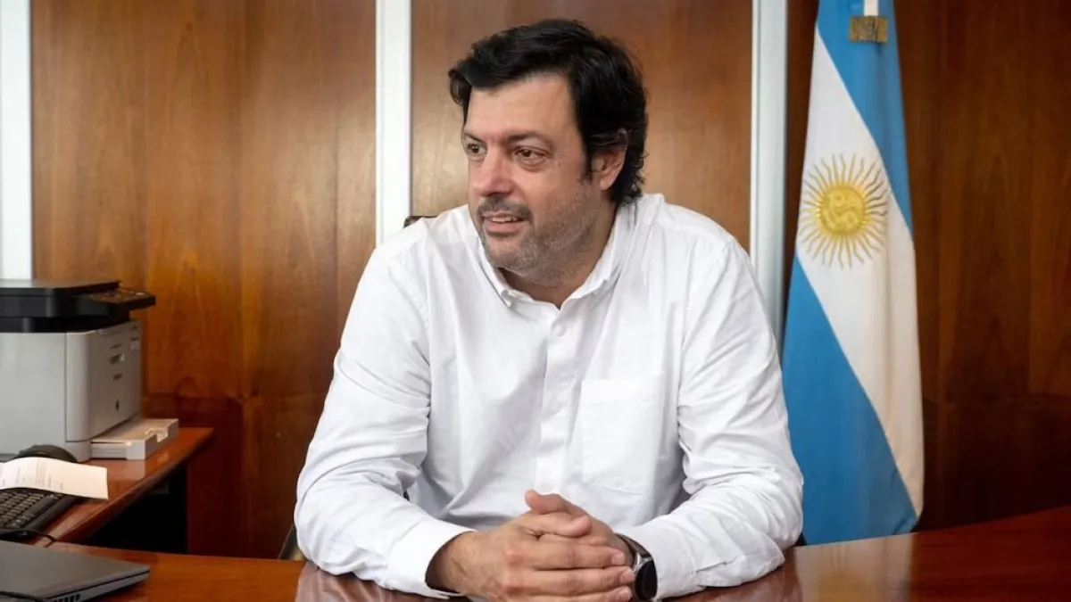 Santilli desplazó al secretario de Innovación y concentró áreas estratégicas en Jefatura