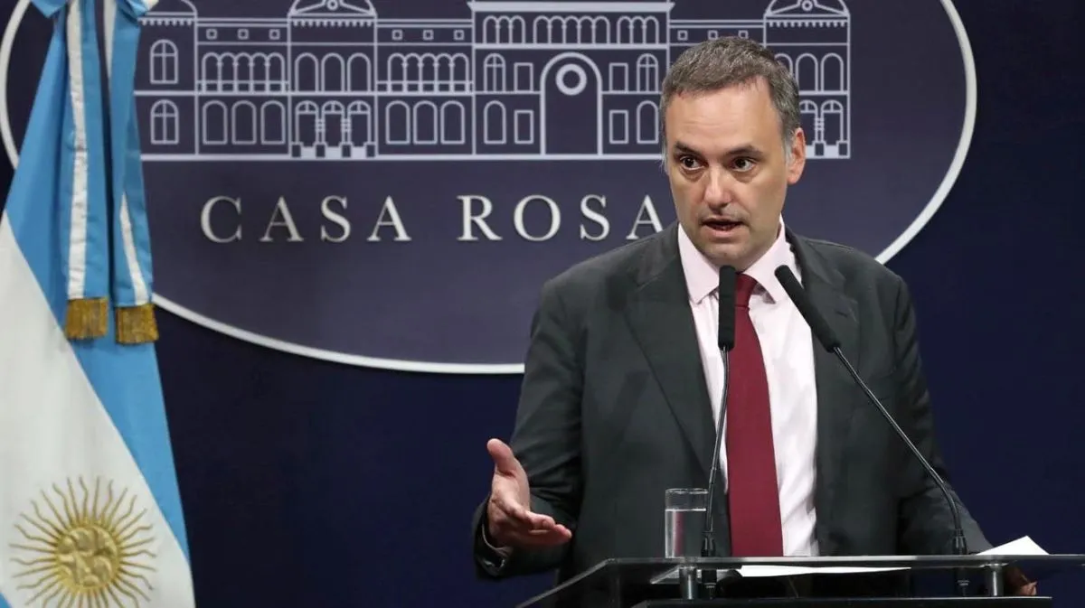 La Fiscalía dio a Adorni 15 días para explicar inconsistencias en su patrimonio