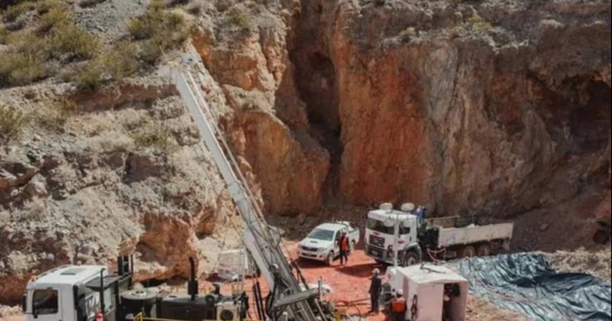 Hualilán dejará de procesar en Casposo y proyecta una planta propia en Ullum para 2029