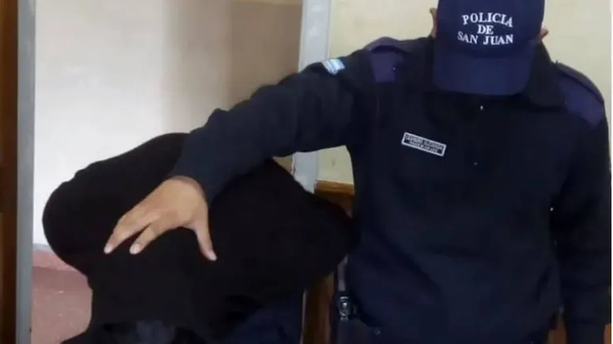 Detuvieron a un adolescente acusado de asaltar a un conductor de Uber Moto en Pocito