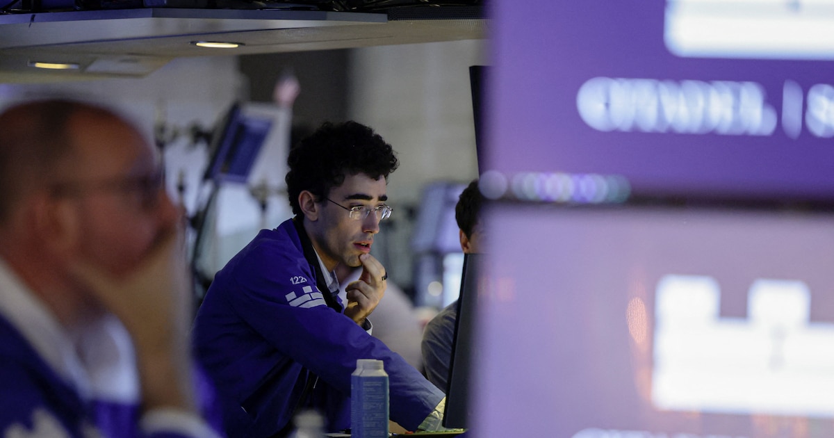 Bonos y acciones tocaron mínimos de tres meses mientras el riesgo país volvió a superar 500 puntos